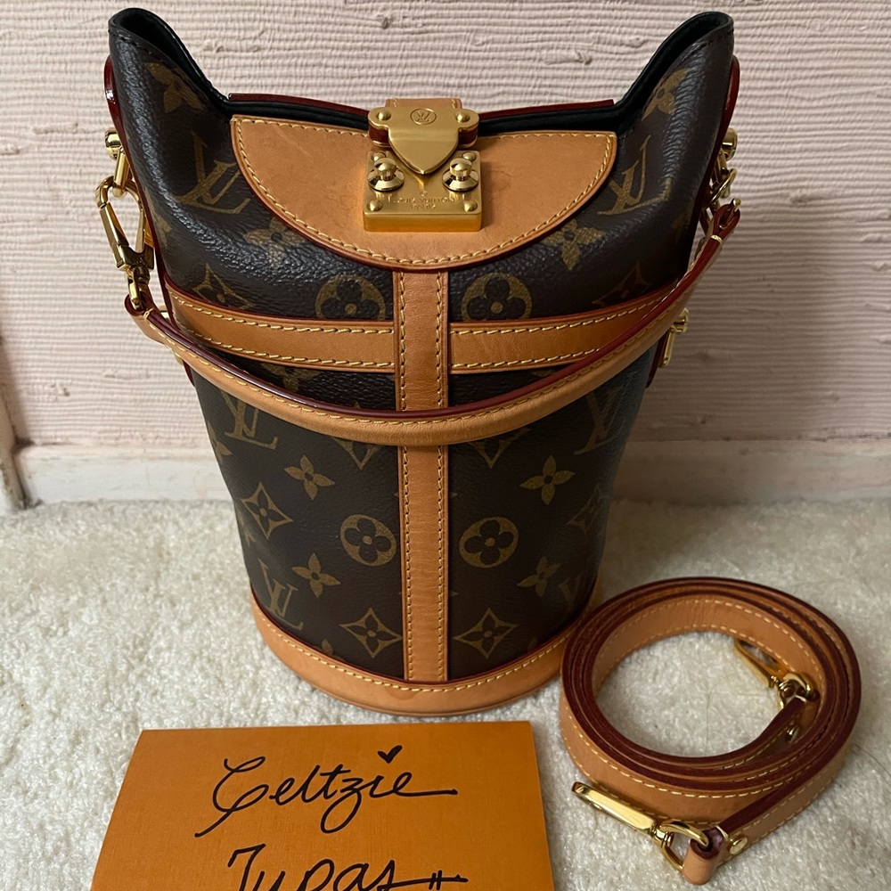 SOLD Authentic Louis Vuitton Monogram bucket bag